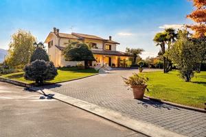 VILLA SINGOLA A PIGNATARO INTERAMNA