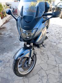 HONDA DAUVILLE 700
