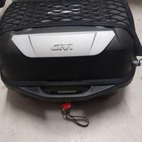 Baule Givi + attacco givi per Kawasaki Z900 RS