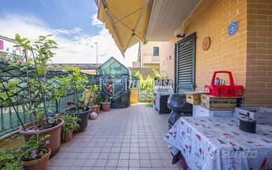 APPARTAMENTO CON CORTE E GARAGE RECENTE COSTRUZIO