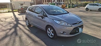 Ford Fiesta 1.4 TDCI TITANIUM c/esp E5