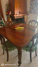 Sala pranzo in piuma di noce