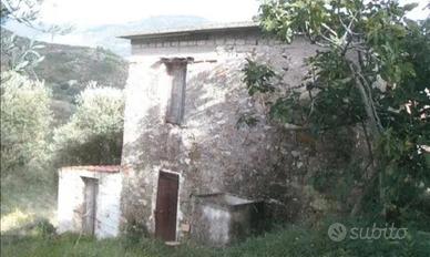 Casolare con terreno nel Cilento Montecorice Saler