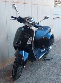 Vespa gts 300 super hpe 2023