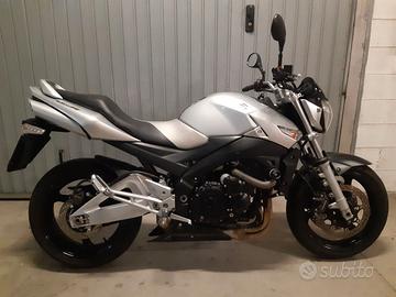 Suzuki GSR 600
