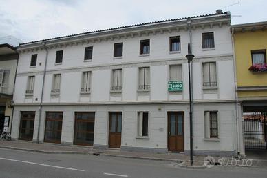 MODERNO MINI APPARTAMENTO CON GARAGE - IN PIENO...