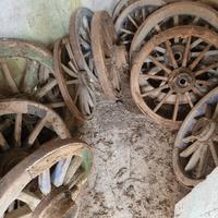 antiquariato blocco ruote carro