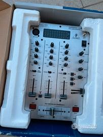 Mixser Dj BEHRINGER DX626