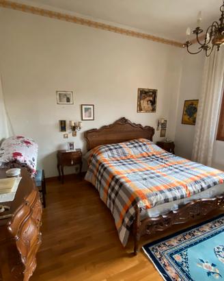 Camera da letto stile veneziano in legno massello