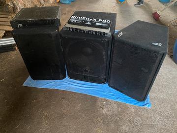 Behringer 2 casse + Subwoofer +