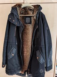 Cappotto pesante nero con pelo interno
