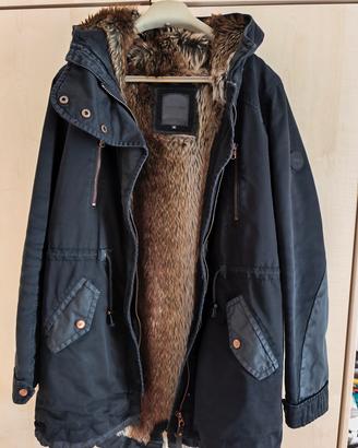 Cappotto pesante nero con pelo interno