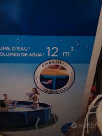 piscina +scaletta+telo