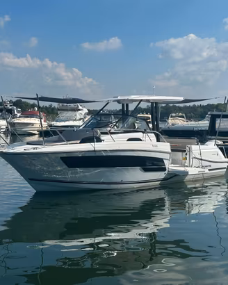 Jeanneau Cap Camarat 9.0WA Serie 2