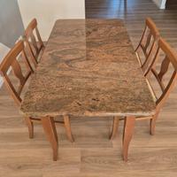 Tavolo in marmo