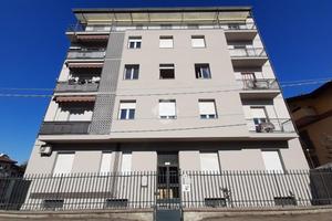 2 LOCALI A SENAGO