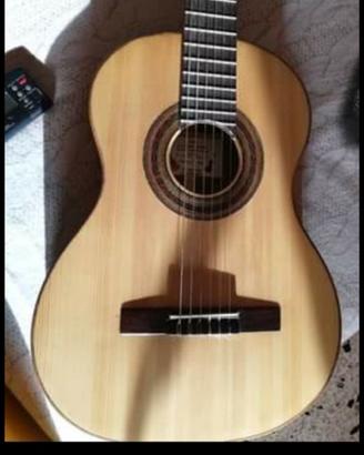 Chitarra classica artigianale