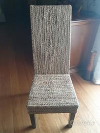 due sedie in banano intrecciato 