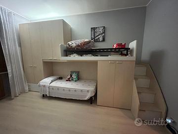 camera da letto a ponte seminuova