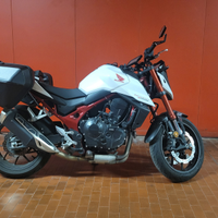 Hornet 750, in GARANZIA e SUPER ACCESSORIATA