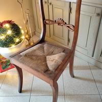 Sedia in legno e seduta in paglia