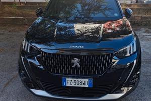 Peugeot 2008 GT Line 1.2 130 cv