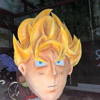 goku fatto in cartapesta