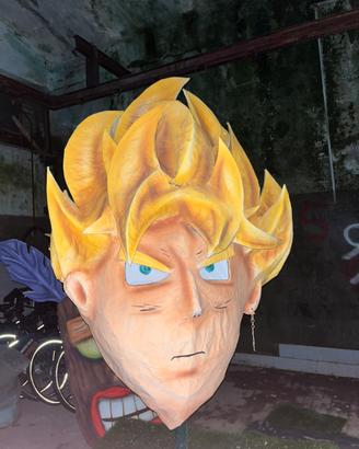 goku fatto in cartapesta