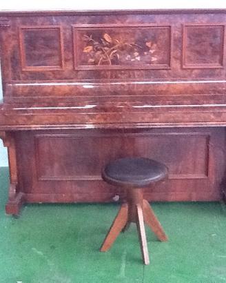 Pianoforte con panchetto