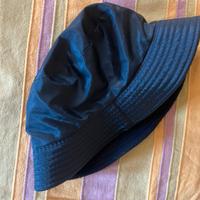 Cappello impermeabile tipo Barbour