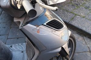 Aprilia sportcity 200