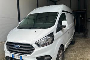 Ford transit custom con allestimento