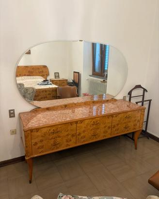 Camera da letto in legno e marmo anni 60