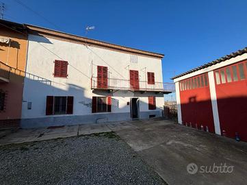 CASA SEMINDIPENDENTE A CASTELL'ALFERO