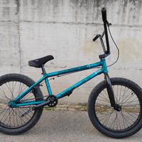 bicicletta bmx Subrosa 