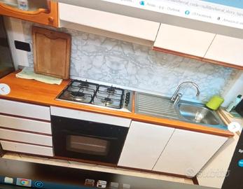 CUCINA COMPONIBILE