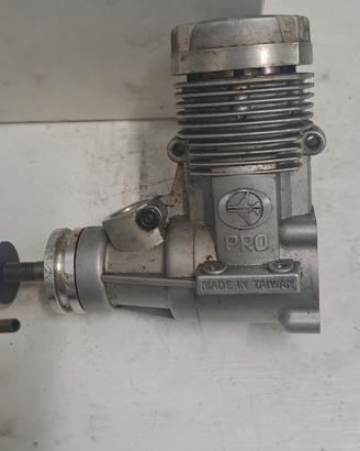 motore per aeromodelli a scoppio
