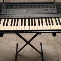 Tastiera Yamaha PSR 37 + cavalletto