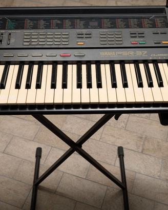 Tastiera Yamaha PSR 37 + cavalletto