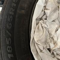 Gomme auto invernali + cerchi e copricerchi