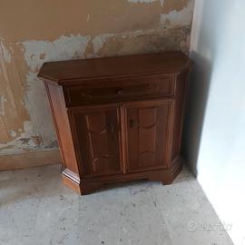 mobili credenda e panca e altro