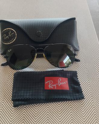 Occhiale Rayban carbon tech RB8301