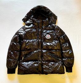 Giacca Moncler nera lucida con cappuccio