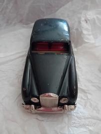 Auto latta Rolls Roice anni 50