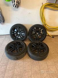 Cerchi e gomme neri+catene205/55 R16