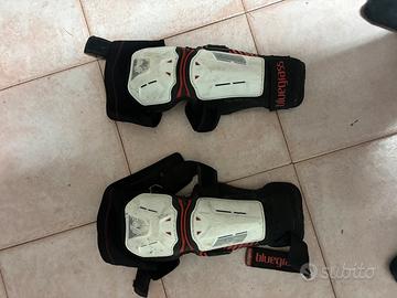 ginocchiere per moto