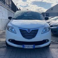 Lancia Ypsilon 0.9 TwinAir 85 CV 5 porte Metano Ec