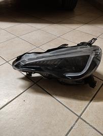 faro anteriore sinistro Toyota gt86 (v-land)