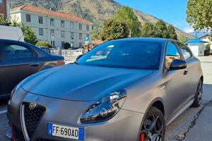 Giulietta 1.6 JTD carbon look 118.000km