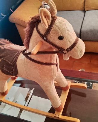Cavallo a dondolo animato Trattabile